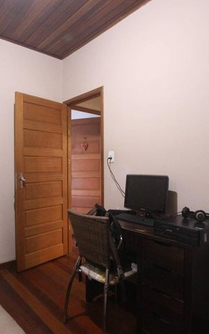 Casa à venda com 80m², 4 quartos e 4 vagas Casa à venda com 80m², 4 quartos e 4 vagasQUARTO 1