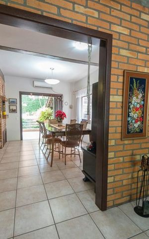 Casa à venda com 217m², 4 quartos e 2 vagasLareira Sala de Jantar
