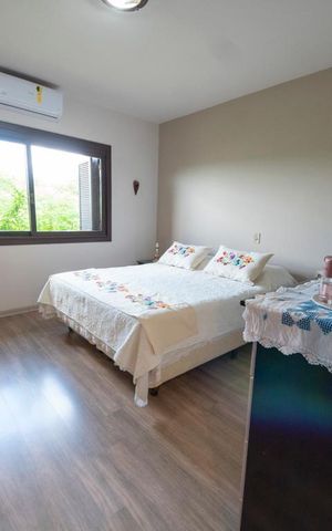 Casa à venda com 217m², 4 quartos e 2 vagasQuarto 1