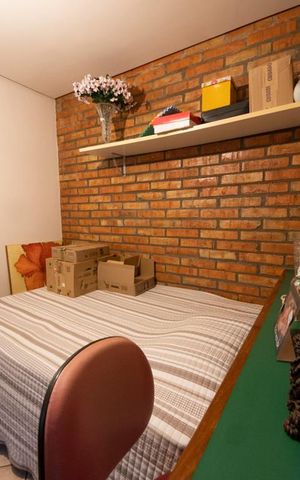 Casa à venda com 217m², 4 quartos e 2 vagasEscritório