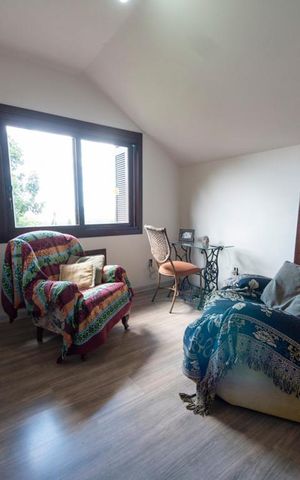 Casa à venda com 217m², 4 quartos e 2 vagasQuarto 2