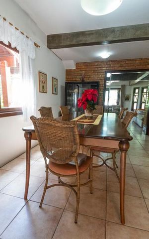 Casa à venda com 217m², 4 quartos e 2 vagasSala de Jantar