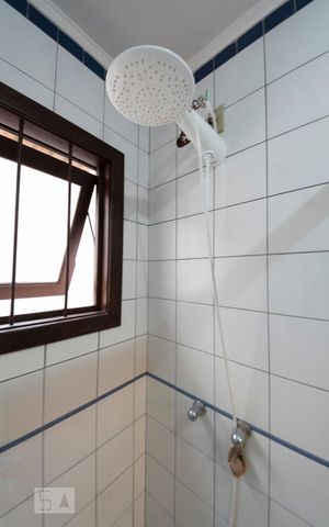 Casa à venda com 217m², 4 quartos e 2 vagasBanheiro