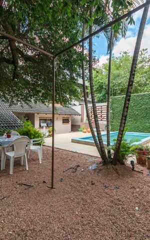 Casa à venda com 217m², 4 quartos e 2 vagasÁrea Externa