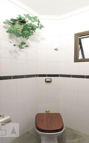 Casa à venda com 280m², 3 quartos e 2 vagasLavabo
