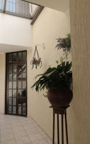 Casa à venda com 280m², 3 quartos e 2 vagasHall