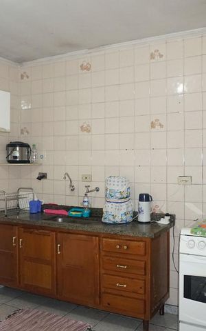 Casa à venda com 107m², 2 quartos e 2 vagasCozinha