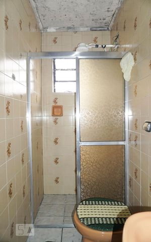 Casa à venda com 107m², 2 quartos e 2 vagasBanheiro