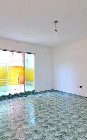 Casa para alugar com 125m², 2 quartos e 8 vagasSala