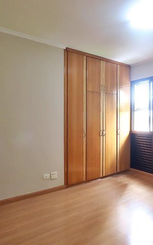 Apartamento para alugar com 156m², 3 quartos e 2 vagasQuarto 2