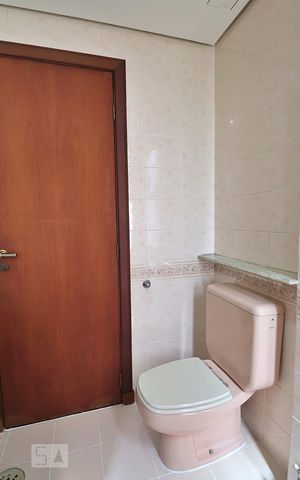 Apartamento para alugar com 156m², 3 quartos e 2 vagasBanheiro Social