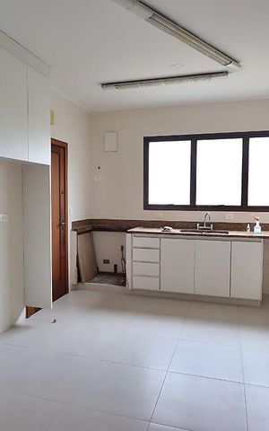 Apartamento para alugar com 156m², 3 quartos e 2 vagasCozinha