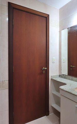 Apartamento para alugar com 156m², 3 quartos e 2 vagasBanheiro da Suíte