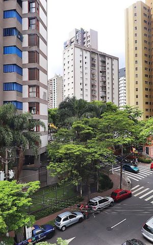 Apartamento para alugar com 156m², 3 quartos e 2 vagasVista do Quarto 3