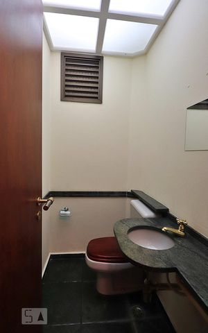 Apartamento para alugar com 156m², 3 quartos e 2 vagasLavabo