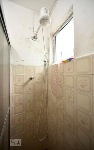 Casa à venda com 300m², 3 quartos e sem vagaBanheiro