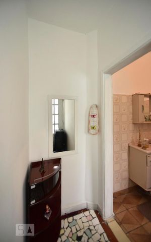 Casa à venda com 300m², 3 quartos e sem vagaHall do banheiro da suite