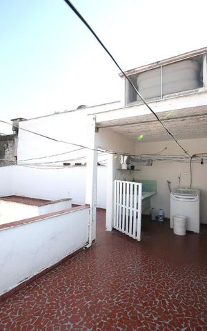 Casa à venda com 191m², 3 quartos e 3 vagasTerraço - Área de Serviço