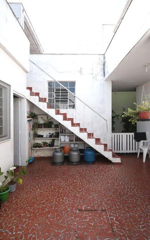 Casa à venda com 191m², 3 quartos e 3 vagasQuintal