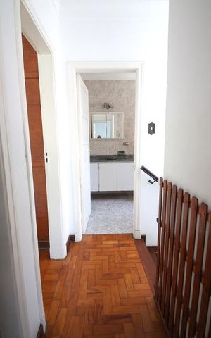 Casa à venda com 191m², 3 quartos e 3 vagasCorredor