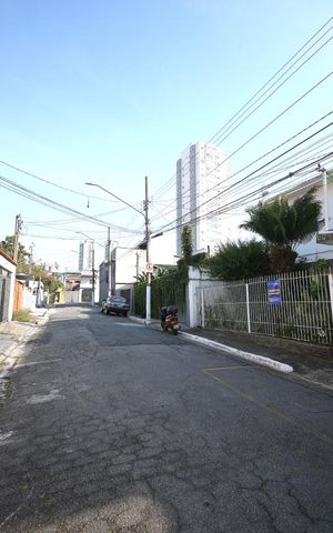 Casa à venda com 191m², 3 quartos e 3 vagasVizinhança