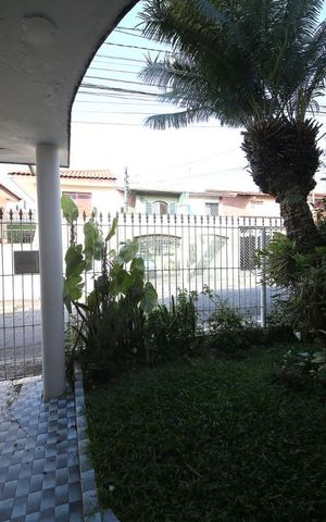Casa à venda com 191m², 3 quartos e 3 vagasGaragem - Jardim