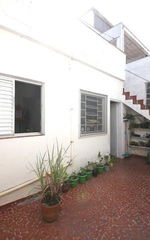 Casa à venda com 191m², 3 quartos e 3 vagasQuintal