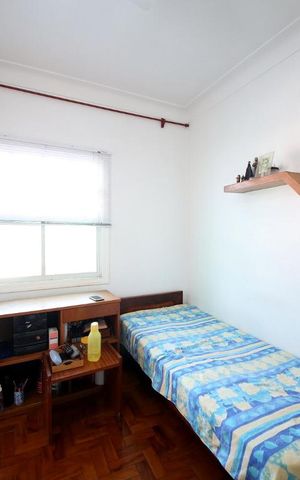 Casa à venda com 191m², 3 quartos e 3 vagasSuíte