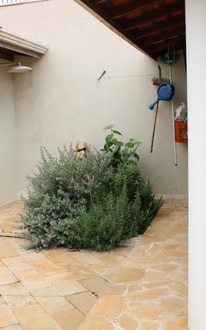 Casa à venda com 380m², 3 quartos e 4 vagasQuintal