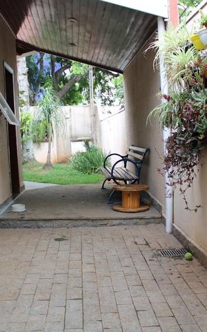 Casa à venda com 380m², 3 quartos e 4 vagasCorredor