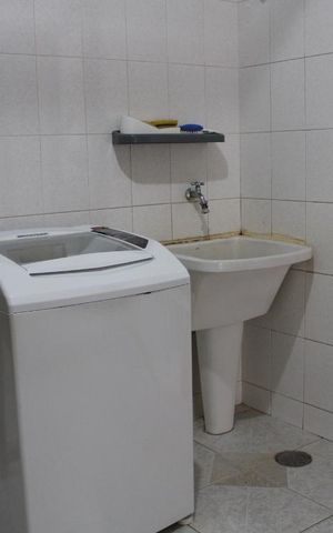 Casa à venda com 380m², 3 quartos e 4 vagasÁrea de Serviço