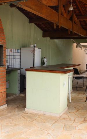Casa à venda com 380m², 3 quartos e 4 vagasQuintal