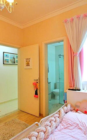 Casa à venda com 198m², 3 quartos e 3 vagasSuíte 2