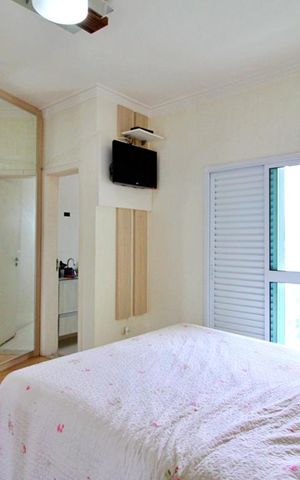 Casa à venda com 198m², 3 quartos e 3 vagasSuíte 1
