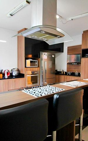 Casa à venda com 198m², 3 quartos e 3 vagasCozinha