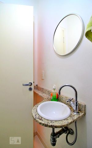 Casa à venda com 198m², 3 quartos e 3 vagasLavabo