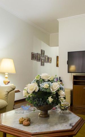Casa à venda com 146m², 3 quartos e 2 vagasSala