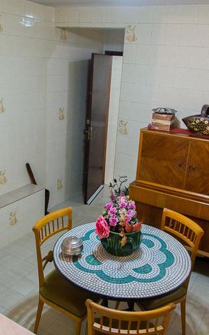 Casa à venda com 146m², 3 quartos e 2 vagasSala do subsolo - Detalhe