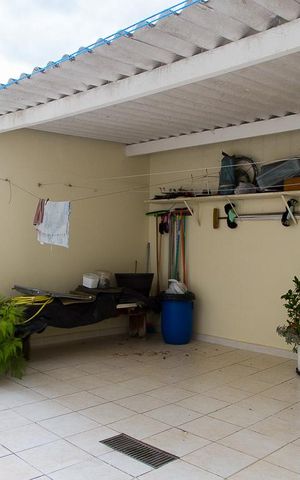 Casa à venda com 146m², 3 quartos e 2 vagasQuintal