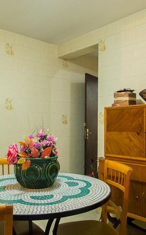 Casa à venda com 146m², 3 quartos e 2 vagasSala do subsolo