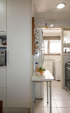 Apartamento à venda com 122m², 3 quartos e 2 vagas Apartamento à venda com 122m², 3 quartos e 2 vagasCozinha