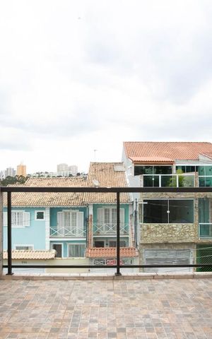 Casa à venda com 175m², 3 quartos e 2 vagasVaranda