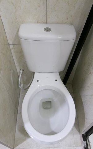 Casa à venda com 175m², 3 quartos e 2 vagasDetalhe banheiro
