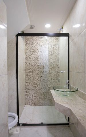 Casa à venda com 175m², 3 quartos e 2 vagasBanheiro Suíte 1