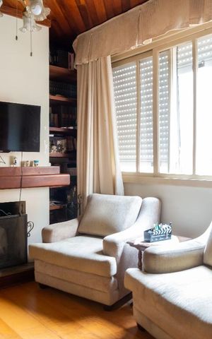 Apartamento à venda com 255m², 5 quartos e 2 vagas Apartamento à venda com 255m², 5 quartos e 2 vagasSala