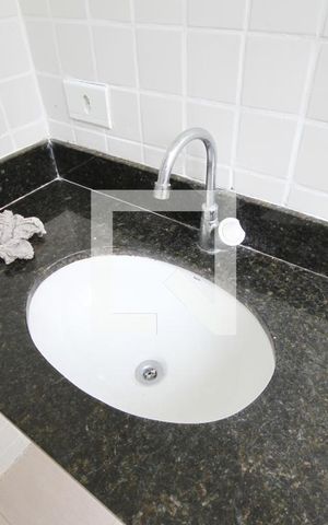 Casa para alugar com 60m², 1 quarto e sem vagaSuíte