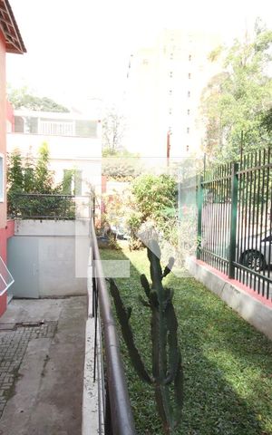 Casa para alugar com 60m², 1 quarto e sem vagaQuintal