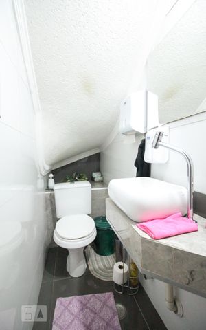 Casa à venda com 159m², 4 quartos e 1 vagaLavabo