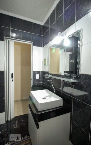 Casa à venda com 159m², 4 quartos e 1 vagaBanheiro