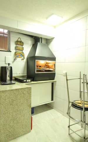 Casa à venda com 159m², 4 quartos e 1 vagaÁrea Gourmet